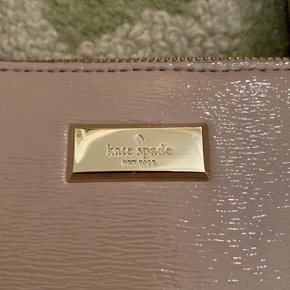 SALE! Kate Spade Lise Bixby Place Patent Beige Top Handle Bag - Picture 9 of 16